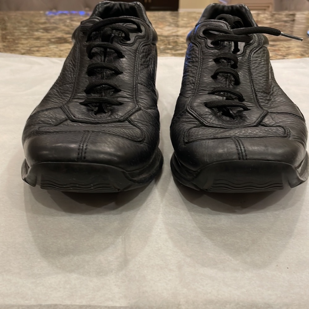 Prada Mens leather sneaker - Picture 7 of 7